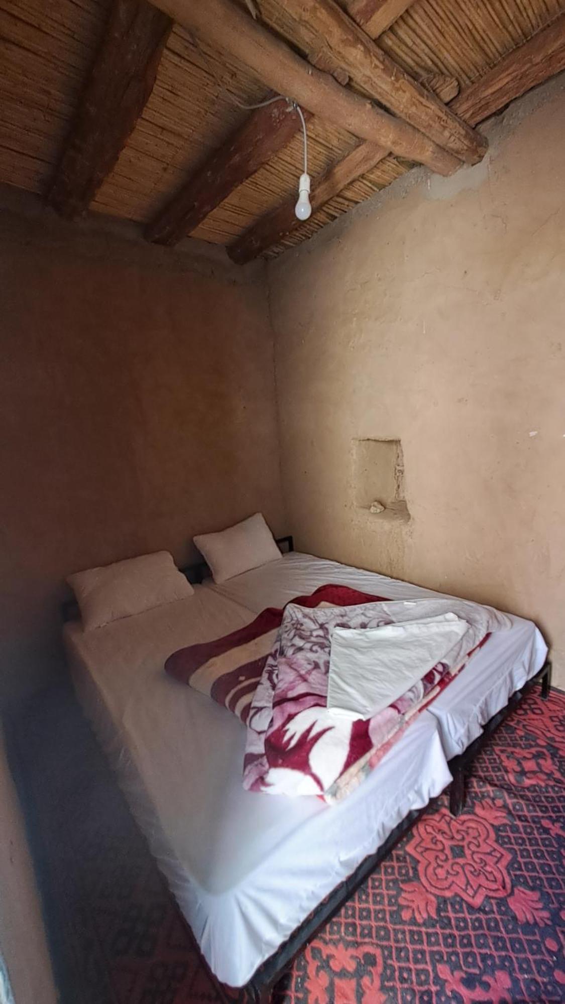 La Petite Maison Du Lac Iriki Foum Zguid Buitenkant foto
